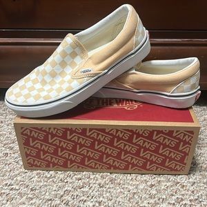 Women’s checkered vans